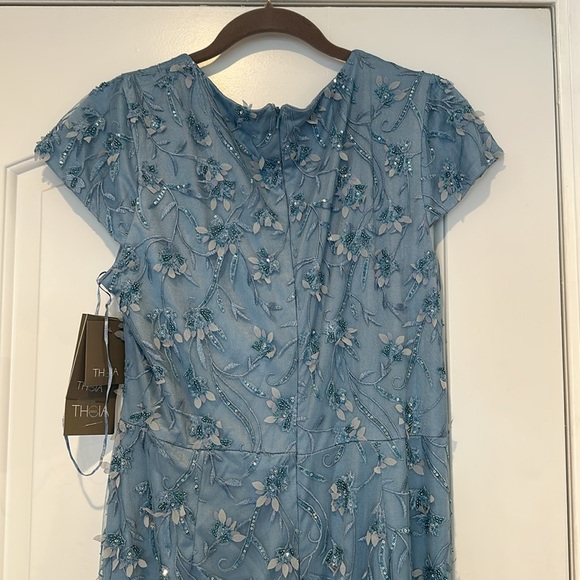 NWT $1095 Theia Blue Floral Sequin Sweetheart Cap-Sleeve Gown Dress Size 16 - Picture 12 of 13